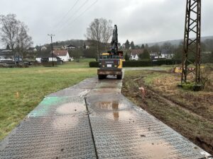heavy construction mats made of plastic